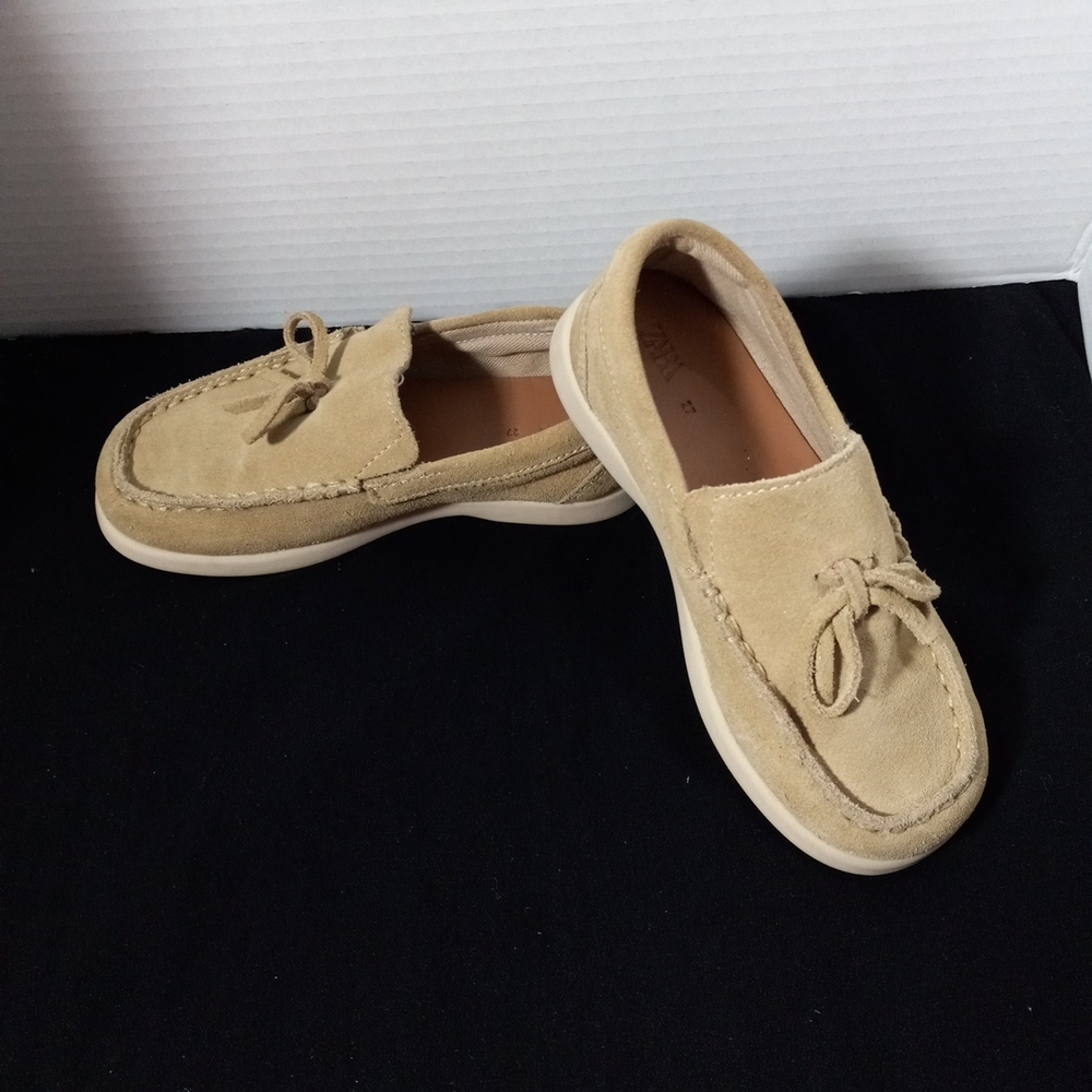 🔥Kids Zara Toddlers Beige Suede Loafers Moccasins Boys Size 27.  10.5 Toddlers - Picture 2 of 9